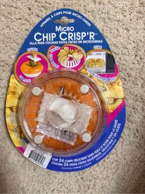 Make crispy homemade potato chips right in the microwave! 🥔✨